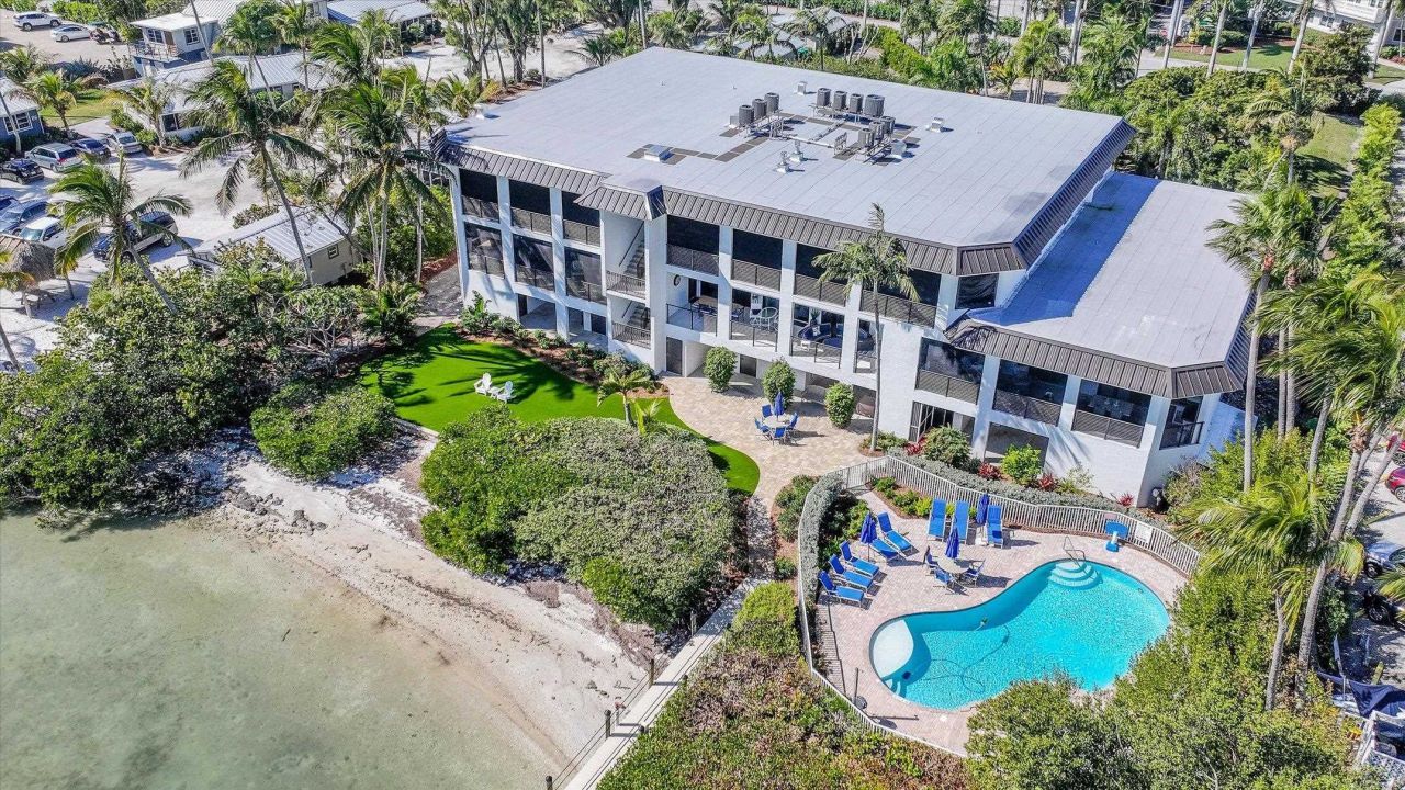 15067 Captiva Dr, Unit 2, Captiva, FL 33924 Photo