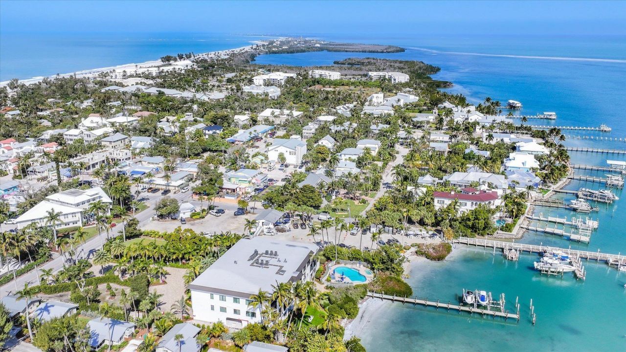 15067 Captiva Dr, Unit 2, Captiva, FL 33924 Photo