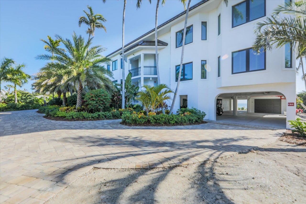 15067 Captiva Dr, Unit 2, Captiva, FL 33924 Photo