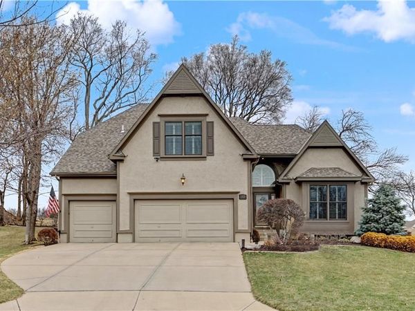 13821 Long Street, Overland Park, KS 66221