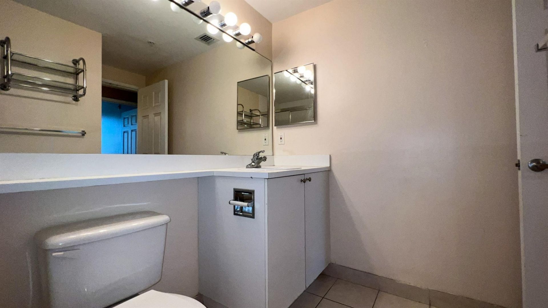 7950 N Nob Hill Road, Unit 203, Tamarac, FL 33321 Photo