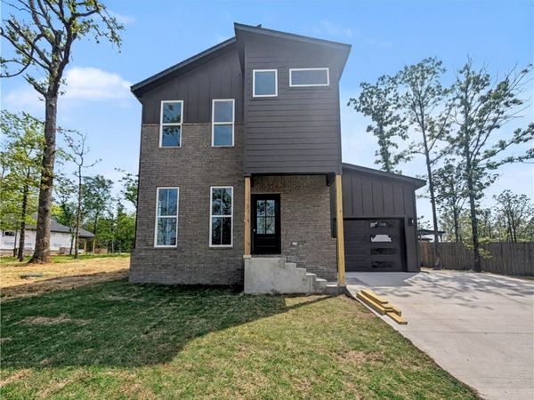 11 Cromarty Drive, Bella Vista, AR 72715