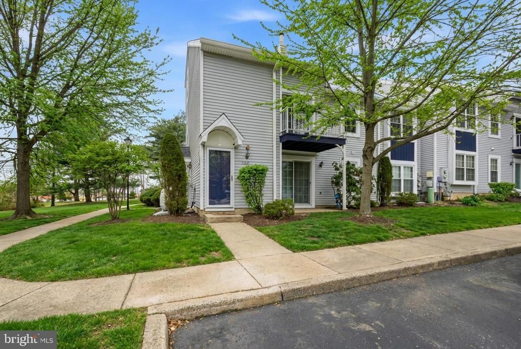 1102 Society Place, Newtown, PA 18940 Main Photo