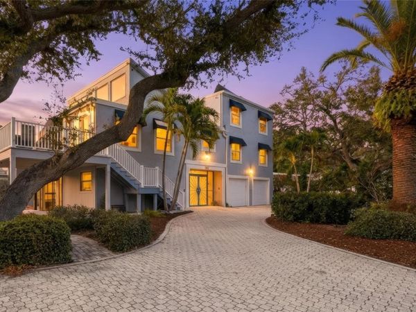 557 VENICE LANE, SARASOTA, FL 34242