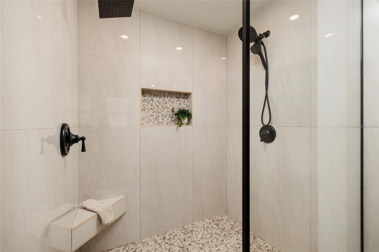 120 97th Avenue Ne, Saint Petersburg, FL 33702 Photo