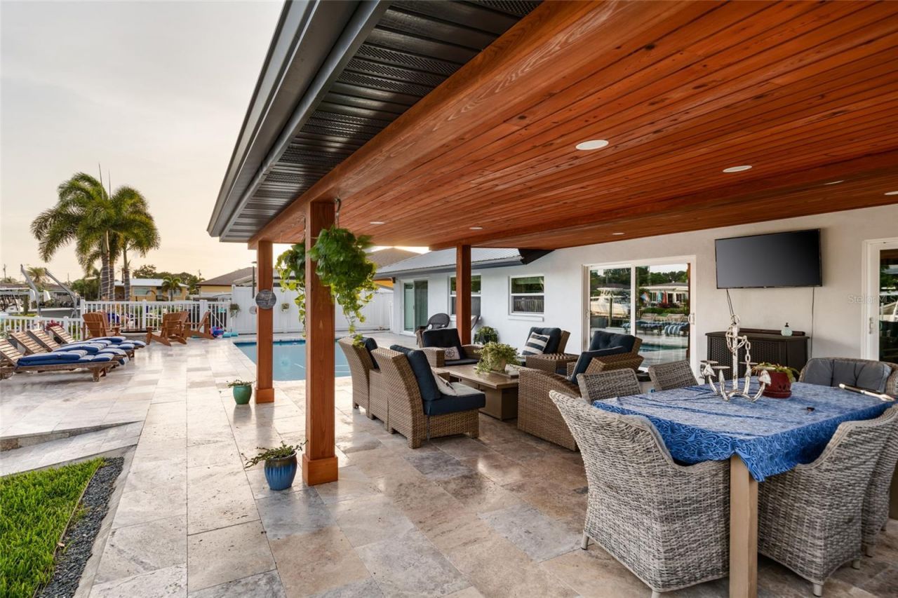 120 97th Avenue Ne, Saint Petersburg, FL 33702 Photo