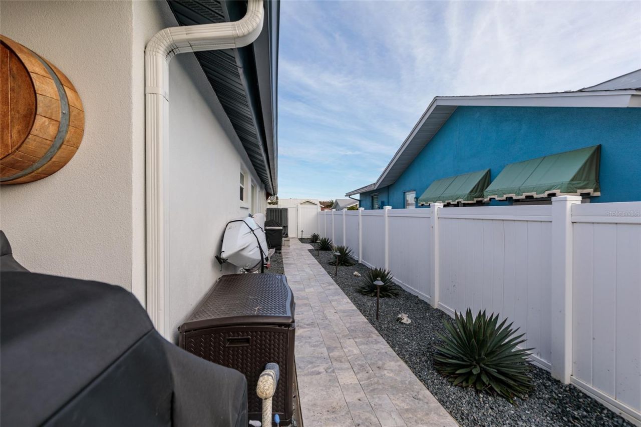 120 97th Avenue Ne, Saint Petersburg, FL 33702 Photo