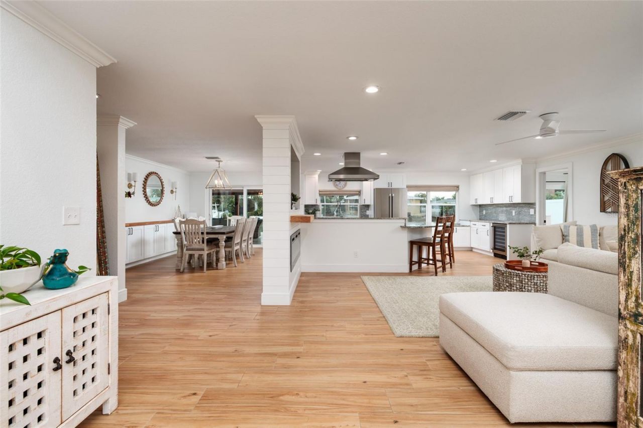 120 97th Avenue Ne, Saint Petersburg, FL 33702 Photo