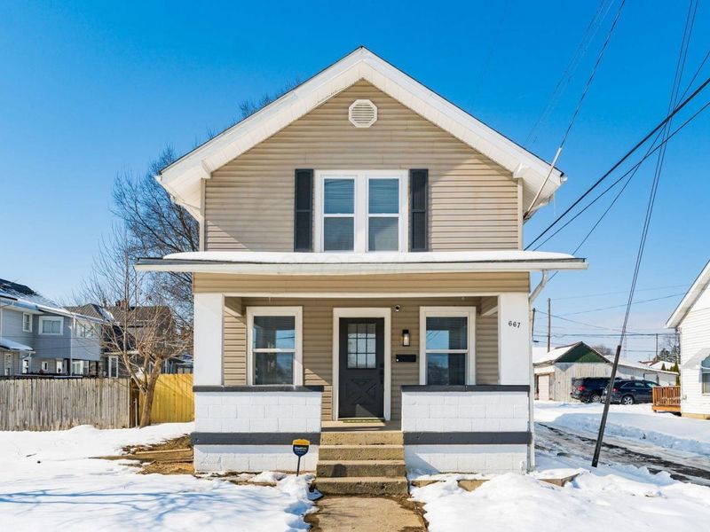 667 Maple Avenue, Newark, OH 43055 Photo 1