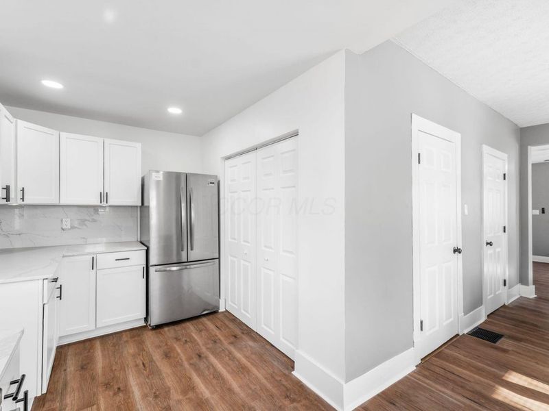 667 Maple Avenue, Newark, OH 43055 Photo 12