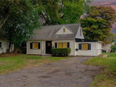 19 Mac Arthur Road, Rochester, NY 14615