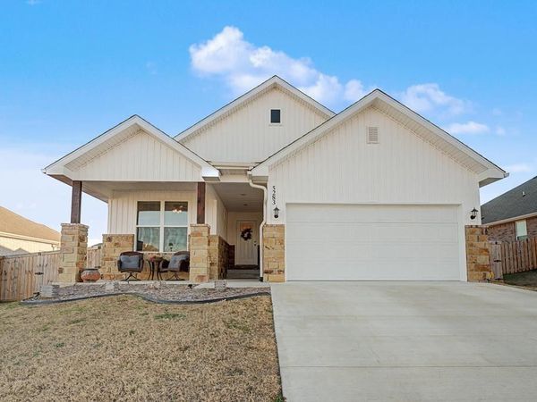 5283 Little Field Avenue, Springdale, AR 72762