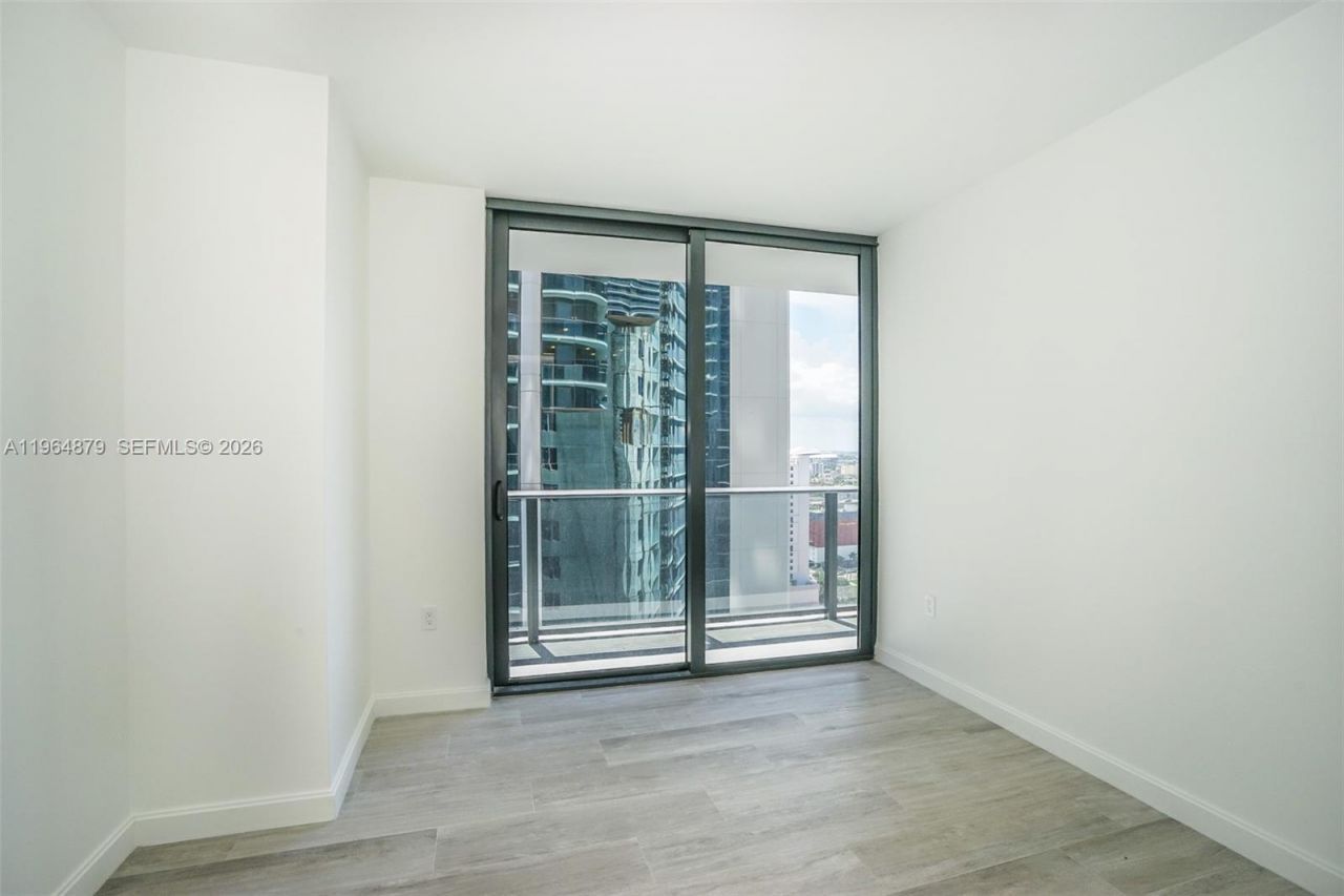 55 SW 9th St, Unit 2108, Miami, FL 33130 Photo