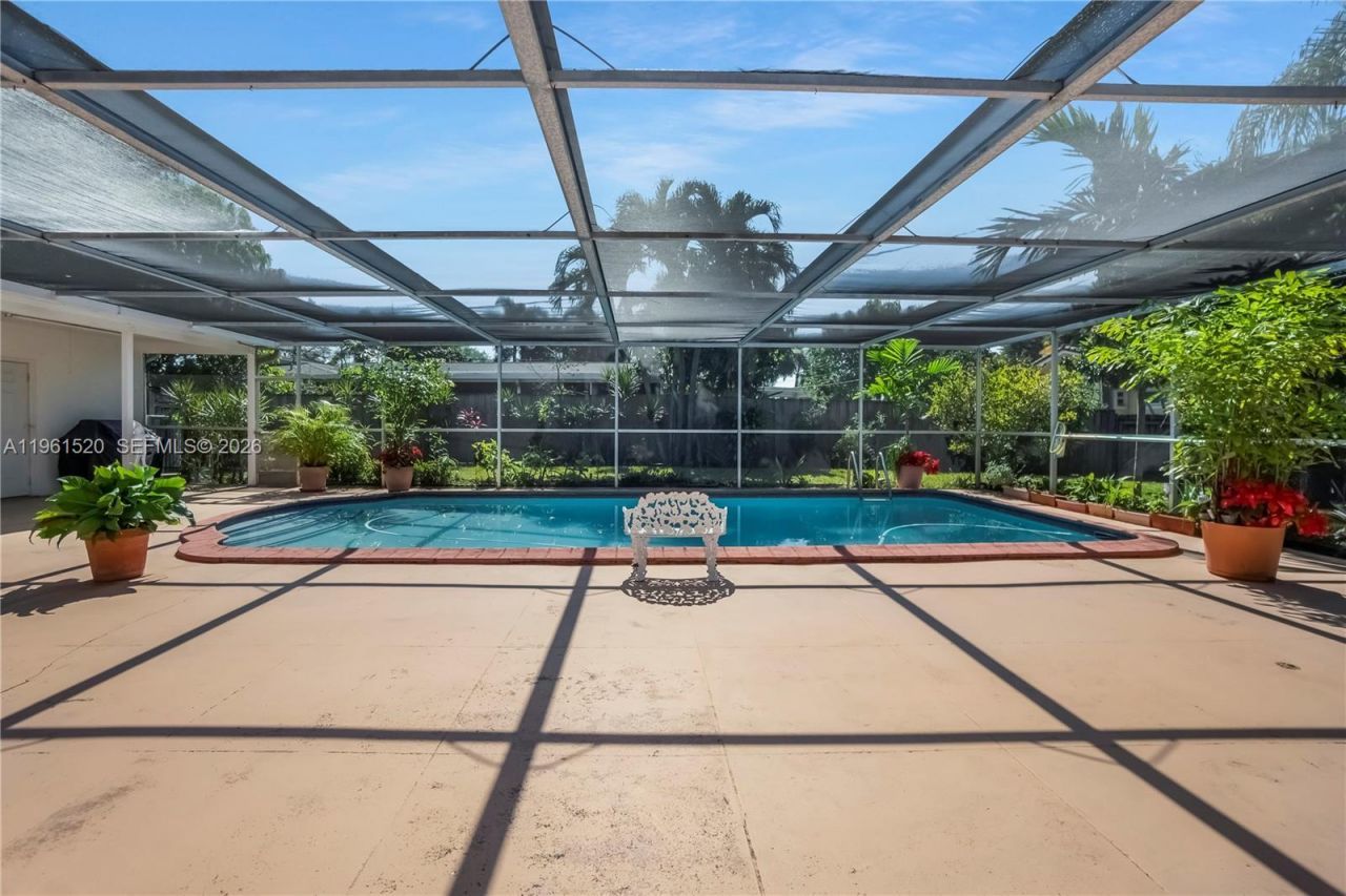 612 N 46th Ave , Hollywood, FL 33021 Photo