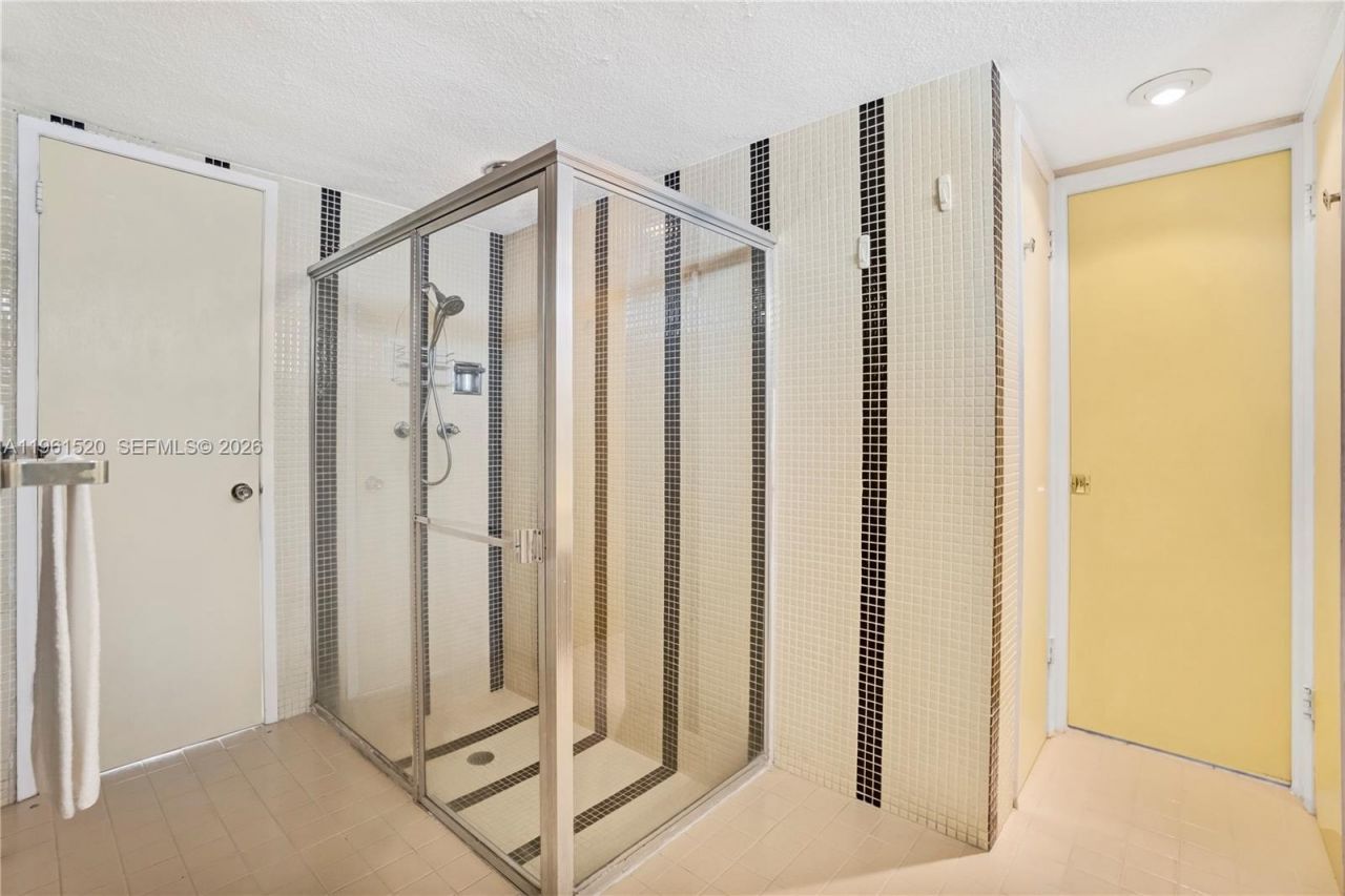 612 N 46th Ave , Hollywood, FL 33021 Photo