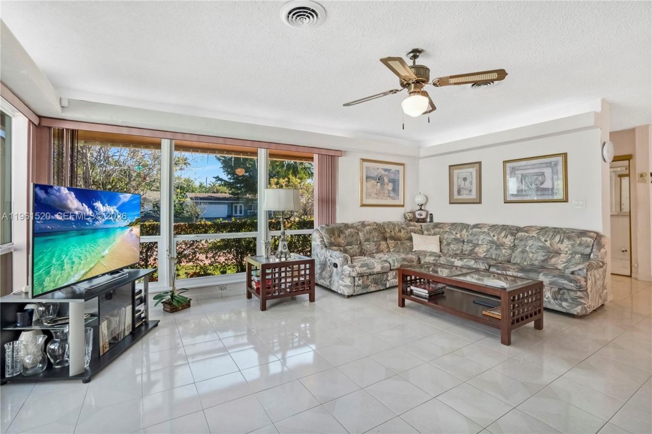 612 N 46th Ave , Hollywood, FL 33021 Photo