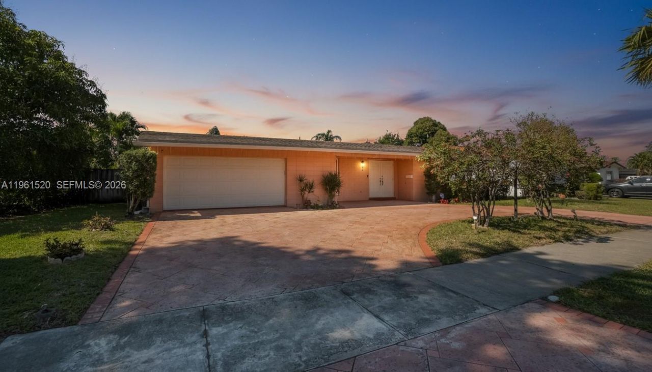 612 N 46th Ave , Hollywood, FL 33021 Photo