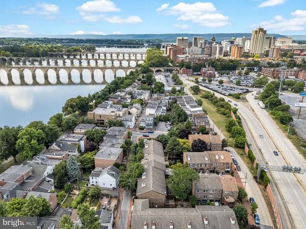 622 SHOWERS STREET, HARRISBURG, PA 17104