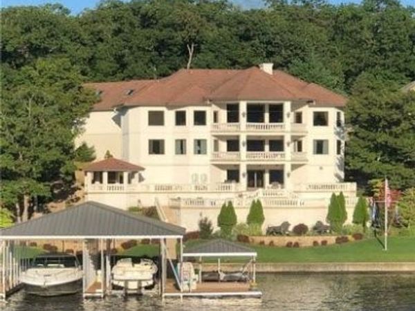 383 Forestridge Lane, Sunrise Beach, MO 65079