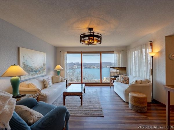 2500 Bay Point Lane, Unit 822, Osage Beach, MO 65065