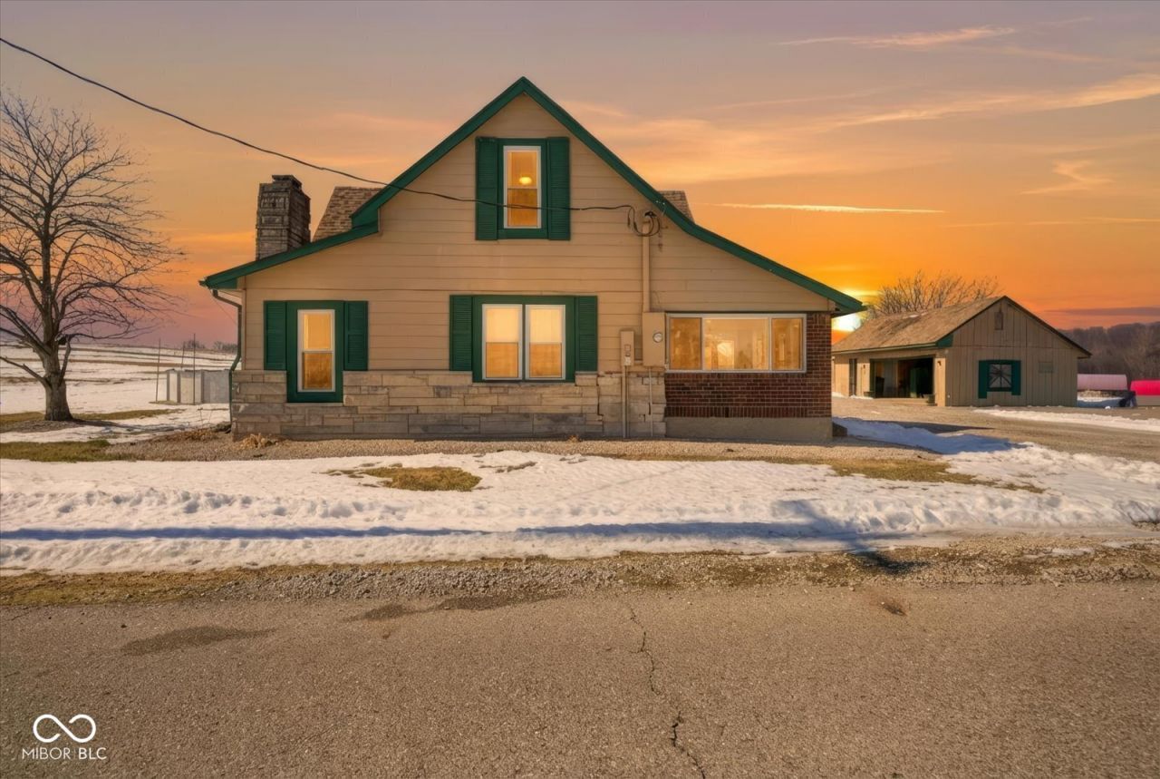 8527 S 500 W, Edinburgh, IN 46124 Main Photo