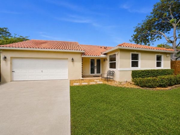 16921 SW 92nd Court, Palmetto Bay, FL 33157