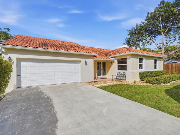 16921 SW 92nd Court, Palmetto Bay, FL 33157