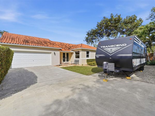 16921 SW 92nd Ct, Palmetto Bay, FL 33157