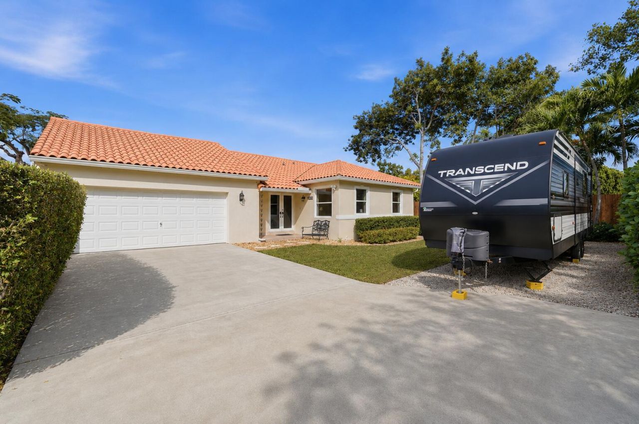16921 SW 92nd Court, Palmetto Bay, FL 33157 Photo