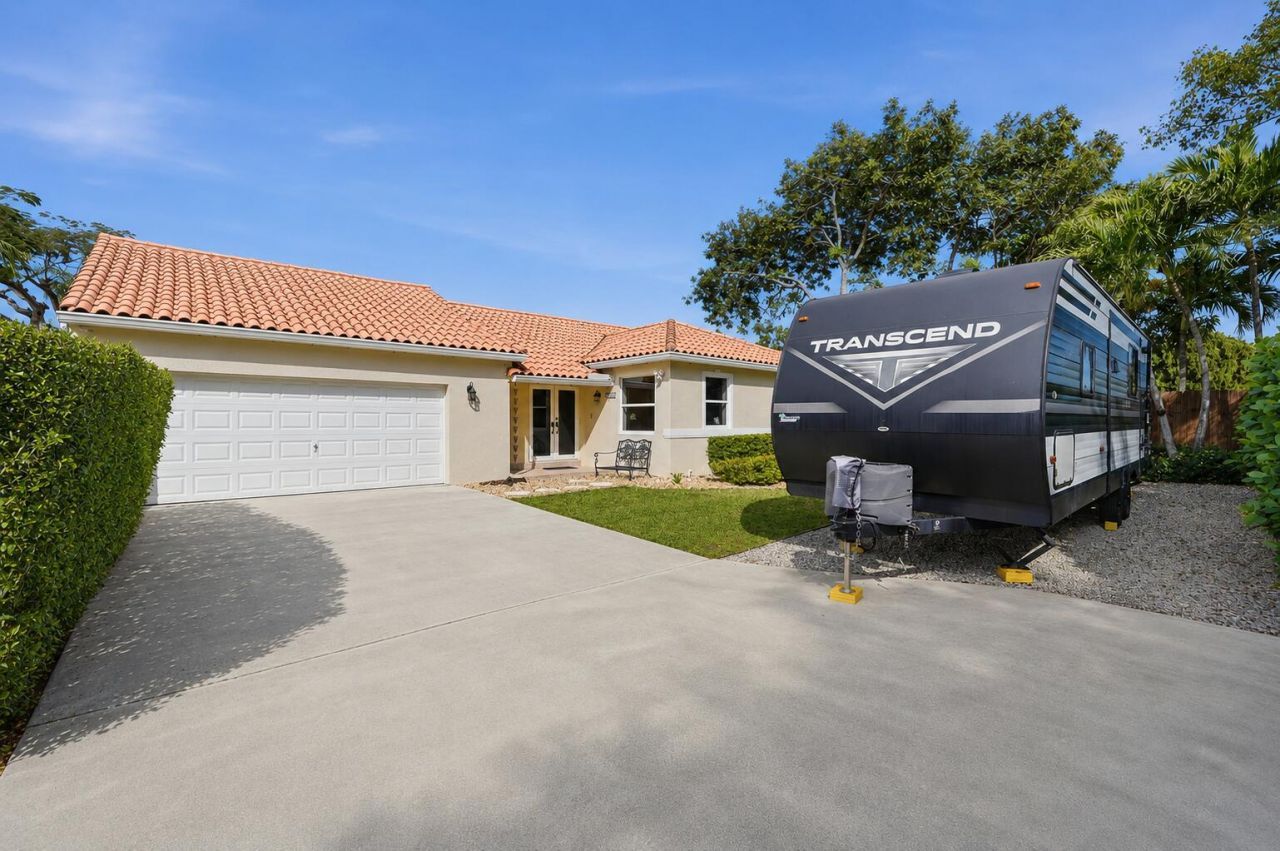 16921 SW 92nd Court, Palmetto Bay, FL 33157 Photo
