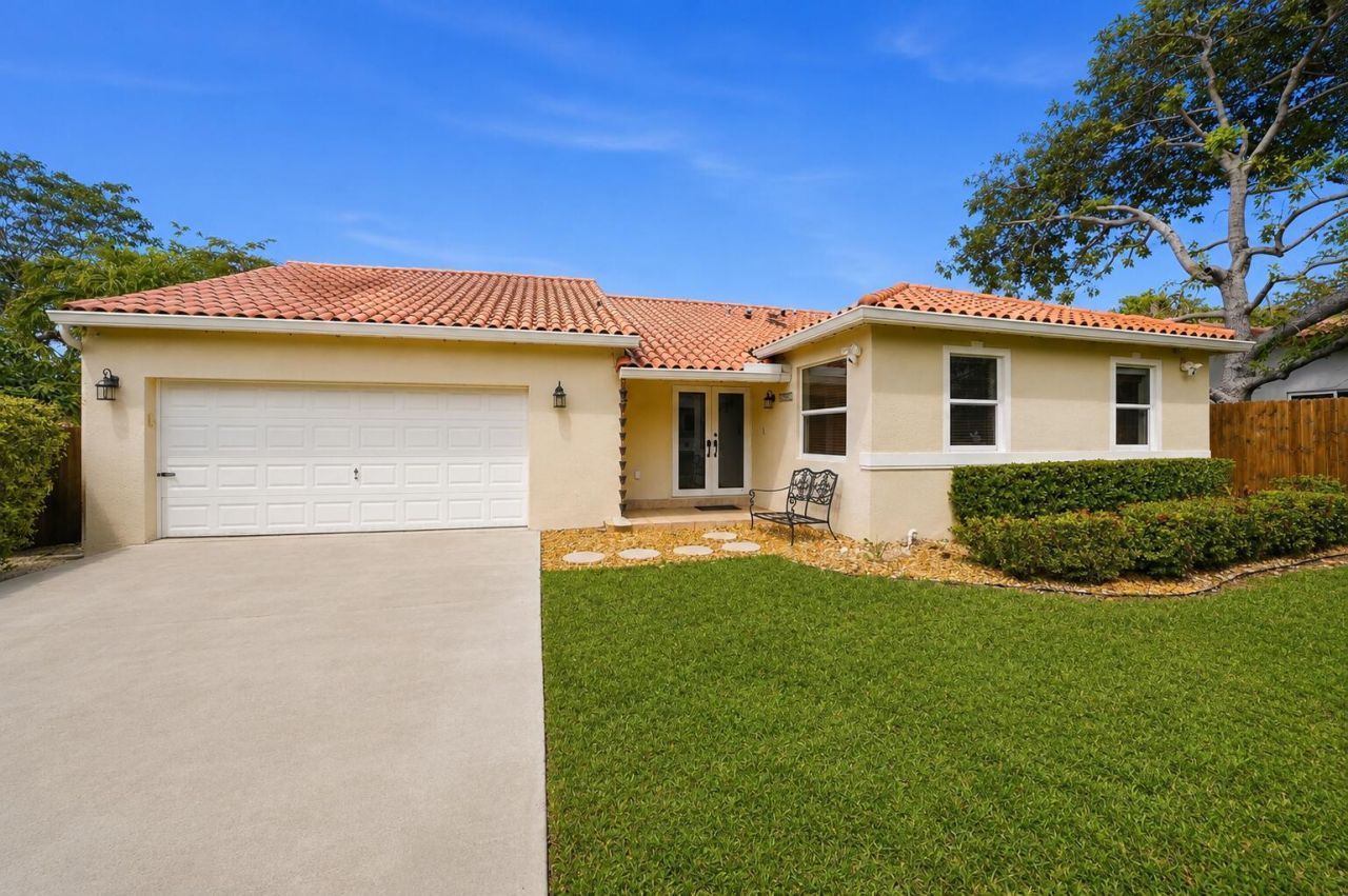 16921 SW 92nd Court, Palmetto Bay, FL 33157 Photo