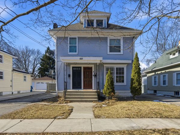 527 Jackson Street, Aurora, IL 60505