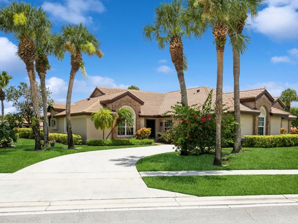 7206 Le Chalet Boulevard, Boynton Beach, FL 33472