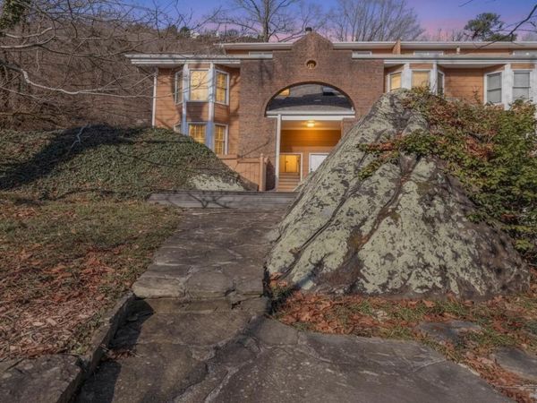 557 Winterview Lane, Chattanooga, TN 37409