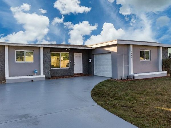 2501 NW 84th Way, Sunrise, FL 33322