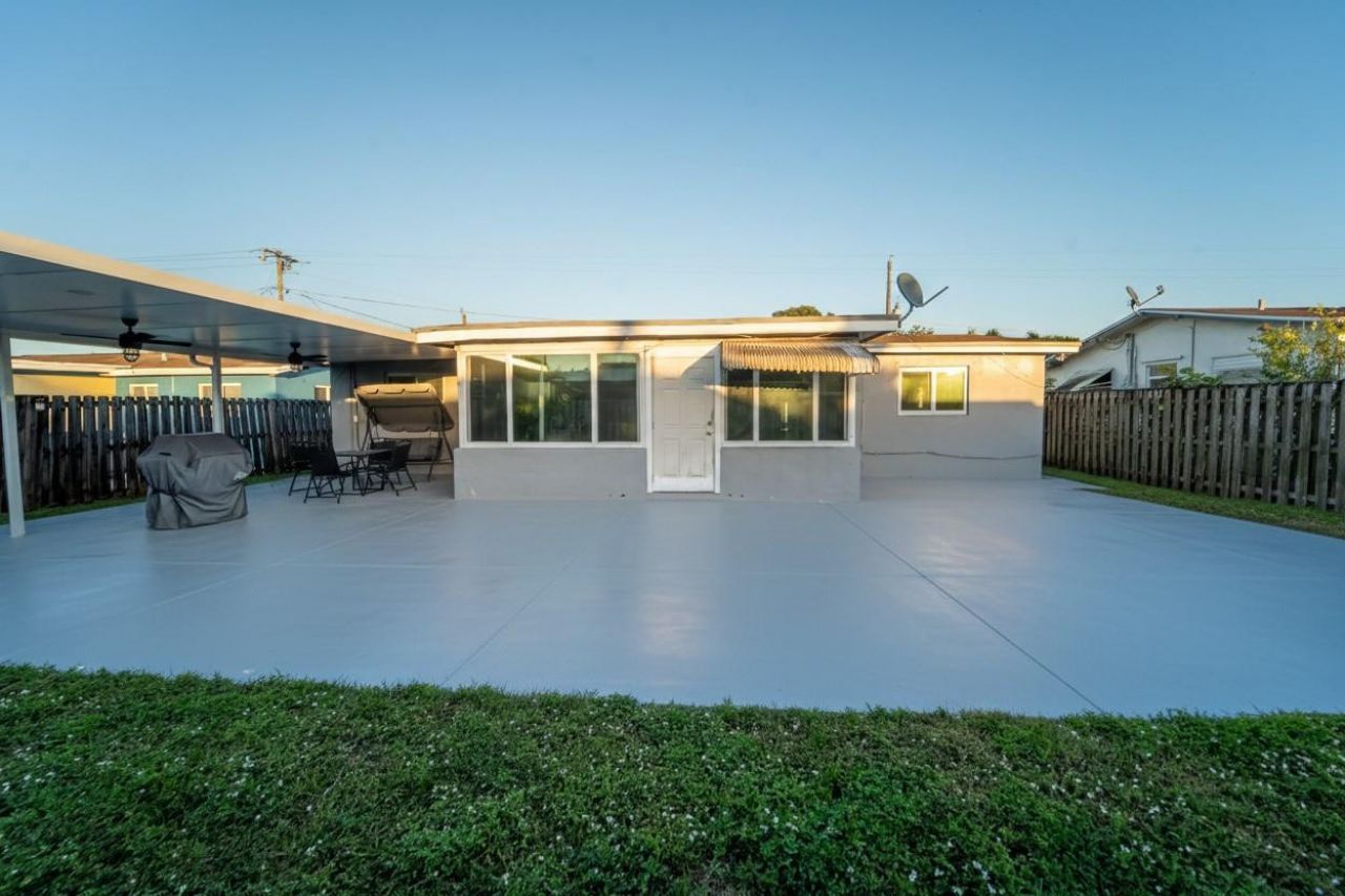 2501 NW 84th Way, Sunrise, FL 33322 Photo