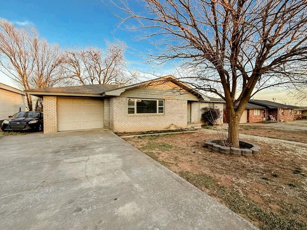 216 Texas Street, Weatherford, OK 73096