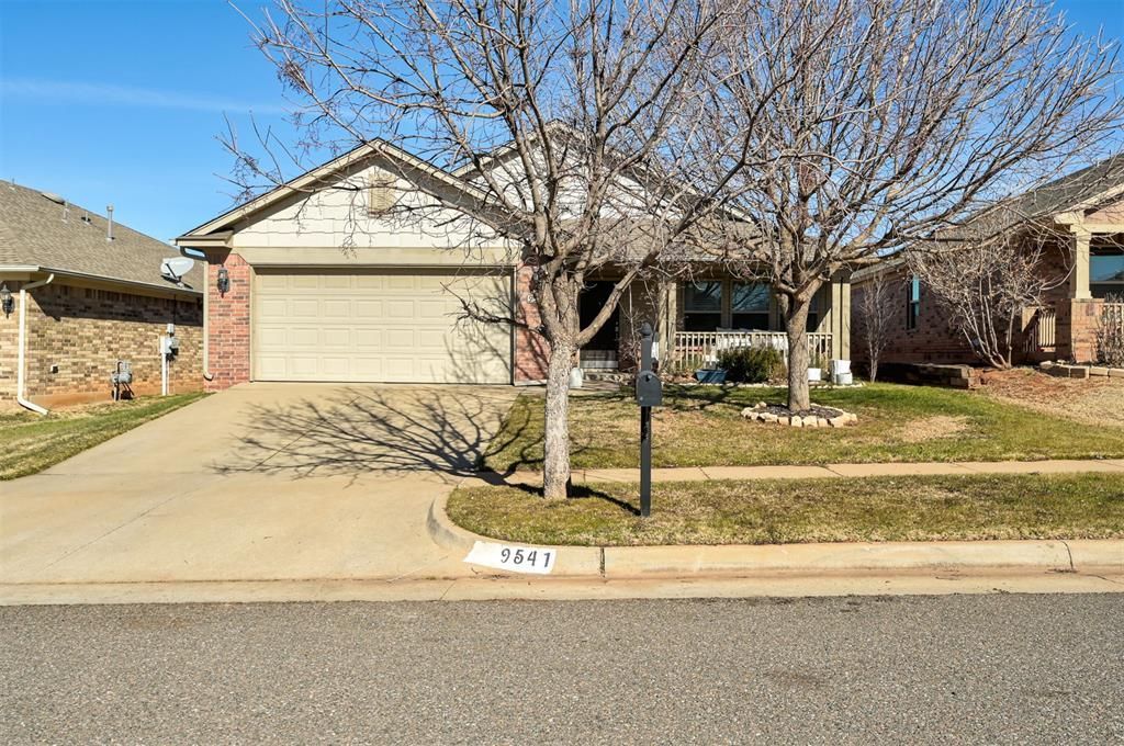 9541 SW 27th Street, Oklahoma City, OK 73128 Main Photo