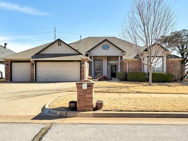 2524 Renwick Avenue, Oklahoma City, OK 73128