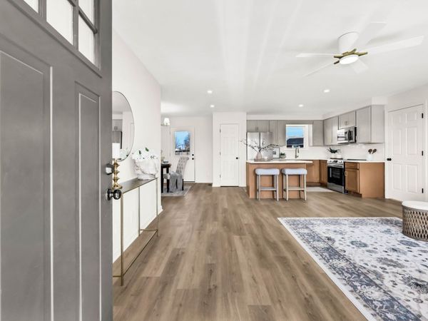 341 Cunningham Ln, Clarksville, TN 37042