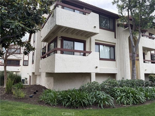 27948 Tyler Lane, Unit 439, Canyon Country, CA 91387