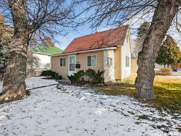 753 Fort Hall, American Falls, ID 83211