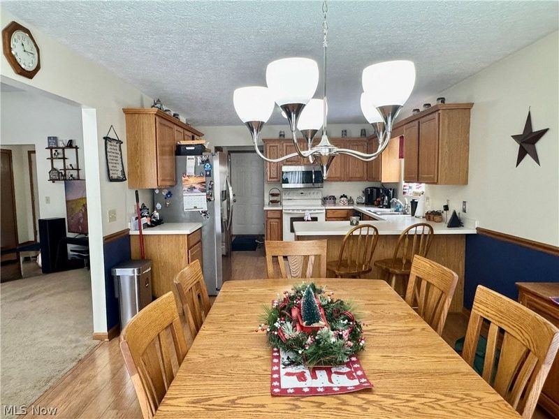 239 Syracuse Court, Elyria, OH 44035 Photo 6