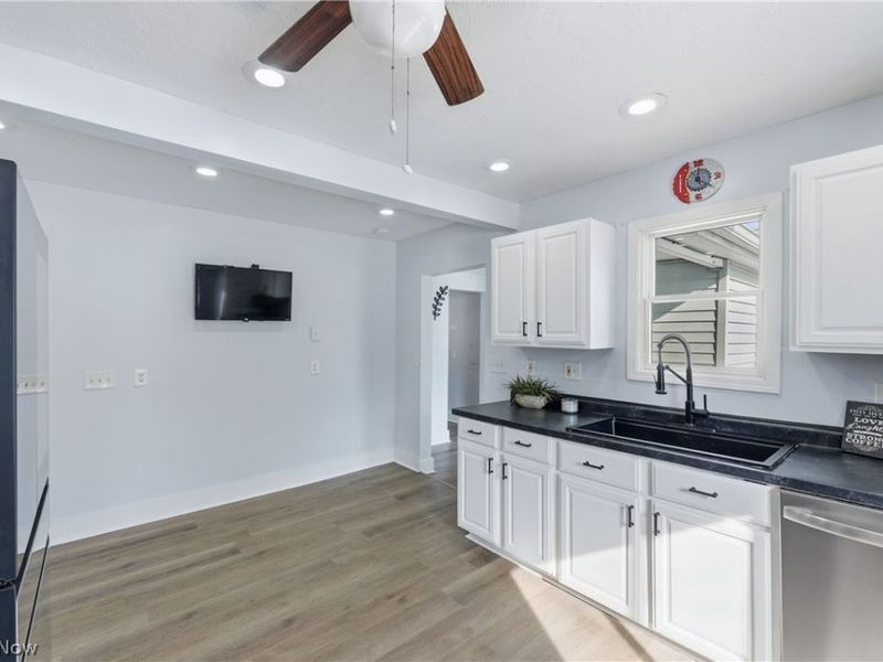 26860 Royalton Road, Columbia Station, OH 44028 Photo 14