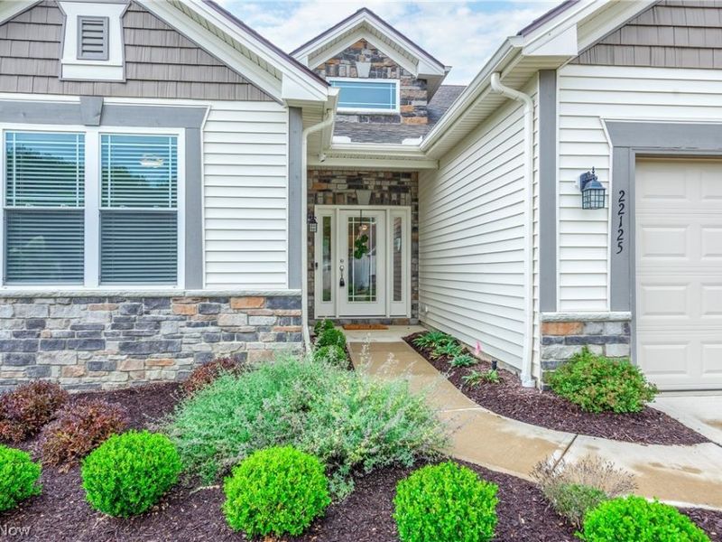 22125 Olde Creek Trail, Strongsville, OH 44149 Photo 3