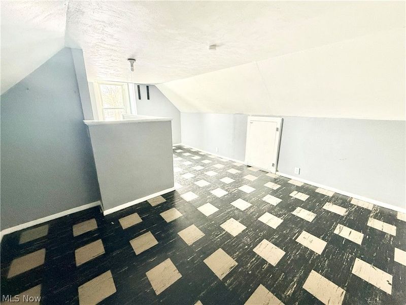 3501 Denison Avenue, Cleveland, OH 44109 Photo 22