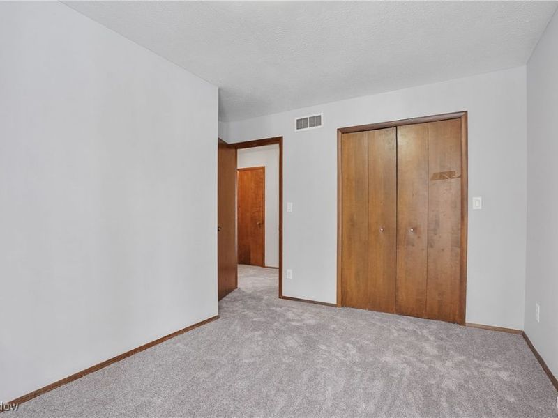 2072-2076 White Oak Drive, Stow, OH 44224 Photo 30