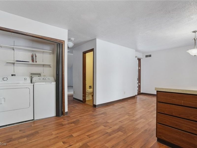 2072-2076 White Oak Drive, Stow, OH 44224 Photo 39