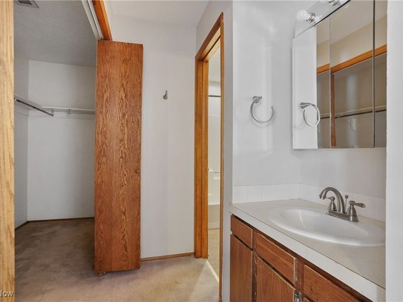 2072-2076 White Oak Drive, Stow, OH 44224 Photo 45