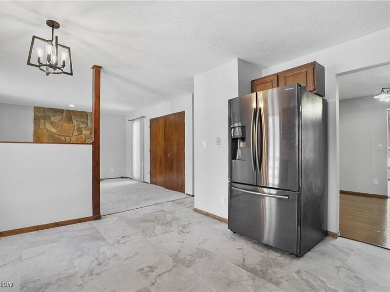 2072-2076 White Oak Drive, Stow, OH 44224 Photo 7